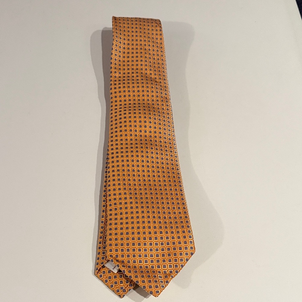 Peter Millar Orange w/blue Geometric Tie